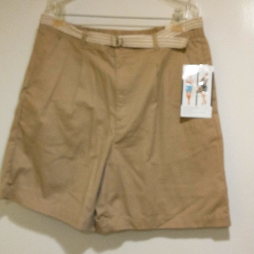 Women's Vollejo Tan Shirts